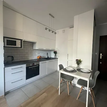 Cosy Apartment Near To The Chopin'S Airport Cybernetyki 2C Warsaw Exterior photo