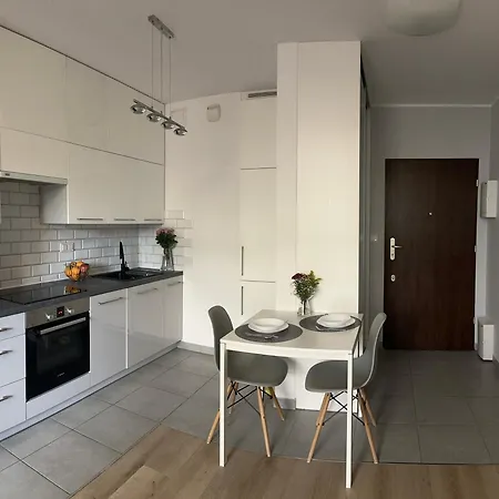 Cosy Apartment Near To The Chopin'S Airport Cybernetyki 2C Warsaw Exterior photo