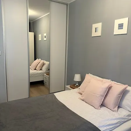 Cosy Apartment Near To The Chopin'S Airport Cybernetyki 2C Warsaw Exterior photo
